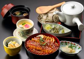 国産うなぎのひつまぶし