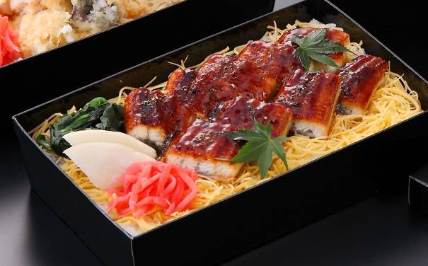 国産鰻重弁当