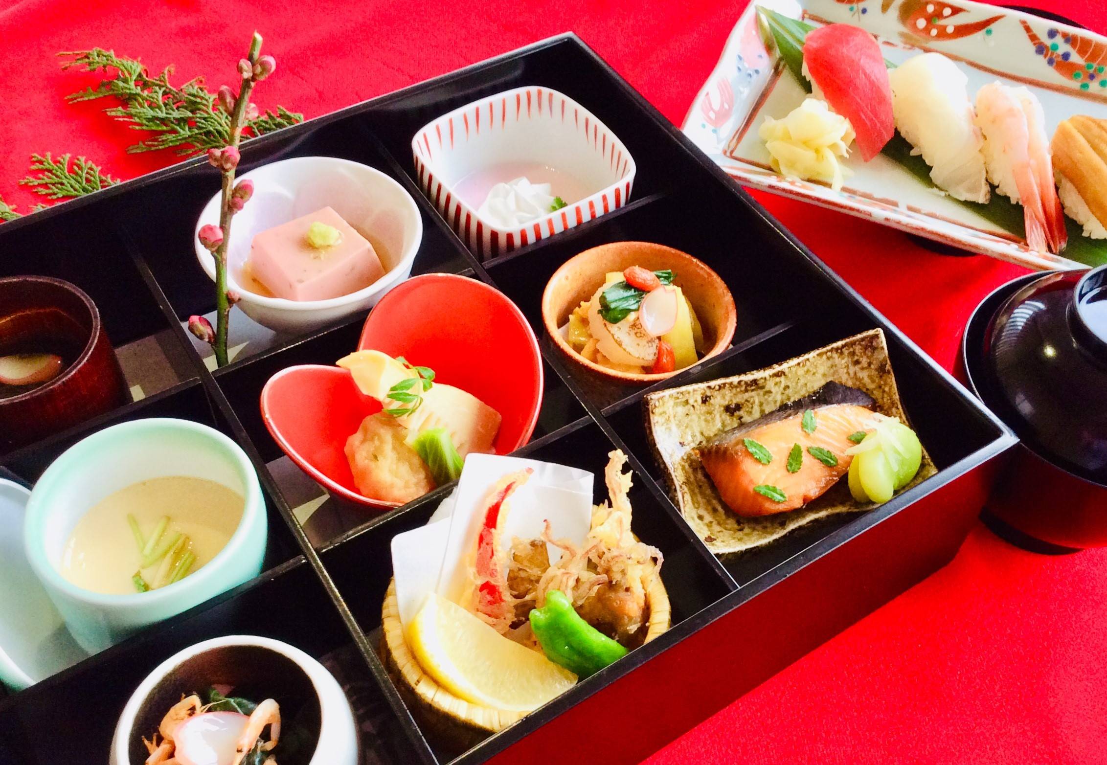 京都店「桜弁当」※販売終了しております。