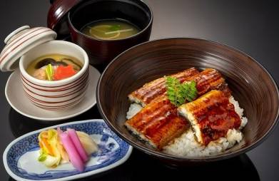 金沢店「国産うなぎ丼」