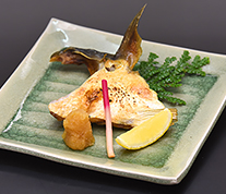 鰤かまの塩焼き